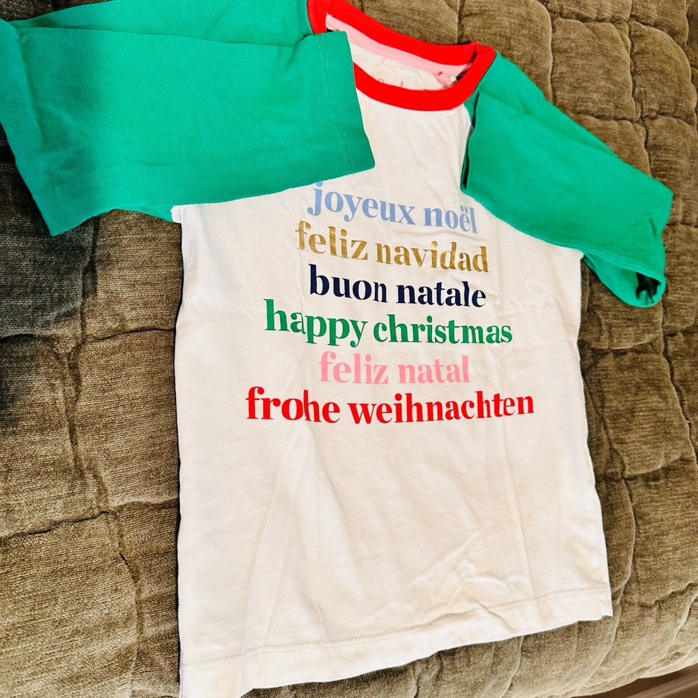 Mini Boden Multilingual Christmas T-Shirt with Green Sleeves